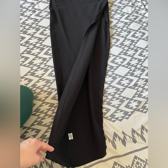 Lurelly Black Ski Cut Out Dress with High Slit size 4 - Picture 4 of 7